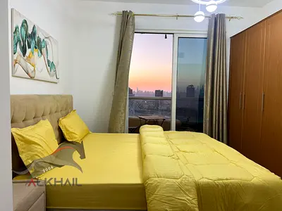 Studio Furnished | 100% Lake View | High Floor | Ready to Move In