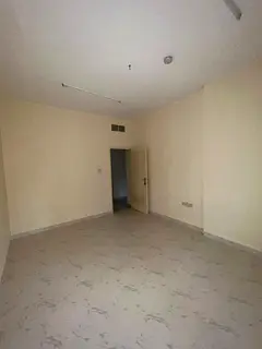 Huge levish 2Bhk with 2washrooms with balcony Available in Lowest price for yearly contract