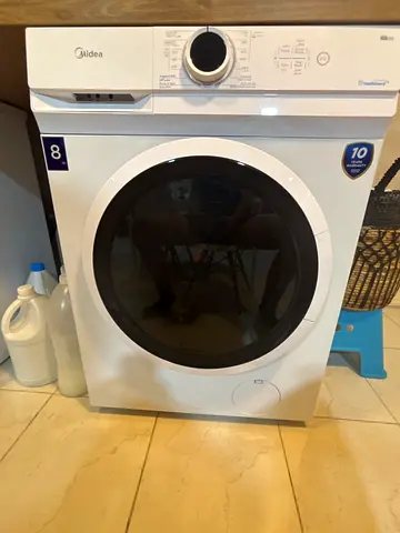 Midea 8kg Front Load Washing Machine - excellent Conditions - model MF100