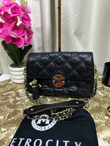 Preloved Original Metrocity Black Quilted Chain-Handle Shoulder Bag - Good Used Condition