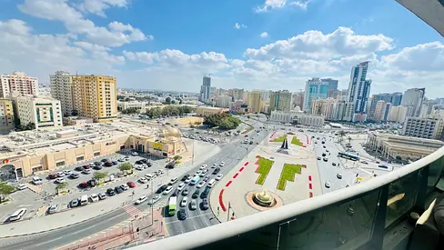 FULLY FURNISHED FAMILY ROOM/EXECUTIVE INDIVIDUAL FOR INDIANS NEAR BUS STOP , CORNICHE