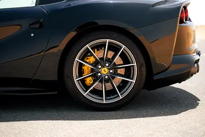 2021 Ferrari 812 GTS — фото 13