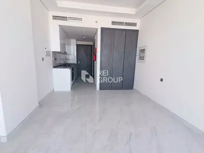 Spacious I Ready to Move I Modern Layout