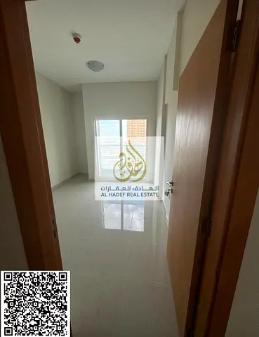 📌 للإيجار السنوي – شقة غرفتين وصالة | الجولف تاور – مدينة الإمارات | عائلات فقط