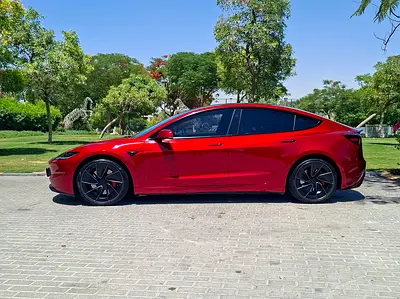 صورة 5 لـ 2025 Tesla MODEL 3