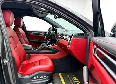2021 Porsche CAYENNE — миниатюра 15