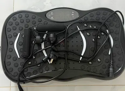 EVOLAND Vibration Plate Exercise Machine – Like New