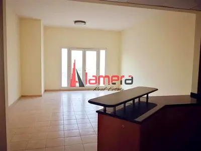 NO Commission Large 2 bedroom family building