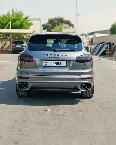 Porsche Cayenne GTS 2016 | GCC Specs | Pristine Condition