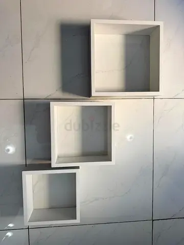 Set of 3 White Cube Wall Shelves / Display Boxes