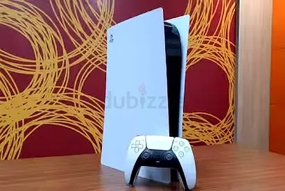 NEW Sony PlayStation 5 Console with DualSense Controller and charger, selling as i will move country