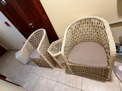 Outdoor wicker/rattan chair and table set
