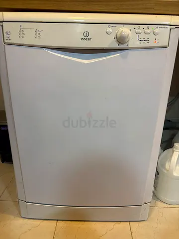 Indesit Freestanding Dishwasher - Good Working Condition