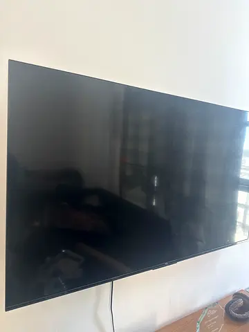 Flat screen TV - 55 inch (good working condition) TCL - 1000dhs