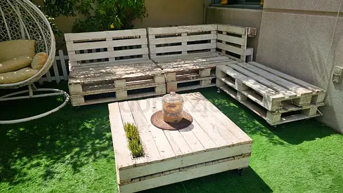 Used Wooden Pallets - Stack of 10 (Good for DIY Garden Sofa or Storage)