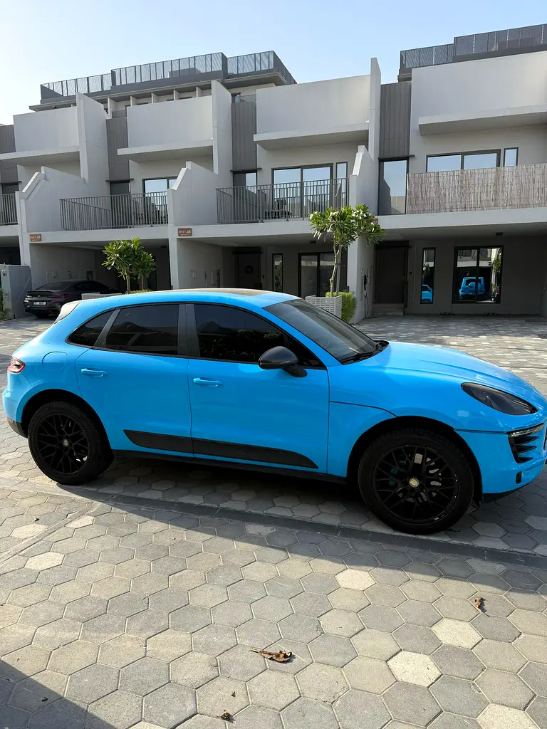 Porsche Macan 2016 — photo 1 of 12