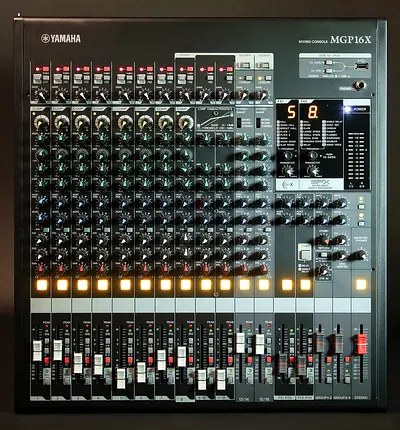 YAMAHA MGP 16x ( professional)