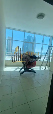 شركة البيت الملكي للعقارات تقدم غرفة وصالة للإيجار في التعاون – باركن مجاني وعلى مخرج دبي مباشرة