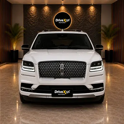 صورة 5 لـ 2018 Lincoln NAVIGATOR