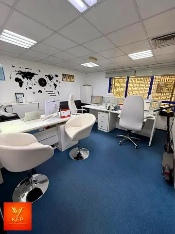 0FFICES AVAILABLE PRIME L0CATIONS WITH DEWA WIFI FREE 15 DAYS GRACE PERIOD NO DEPOSIT NO COMMISSION DIREACT TO LANDLORD SAME DAY EJARI NICE VIEW
