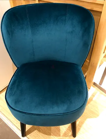 Accent chairs