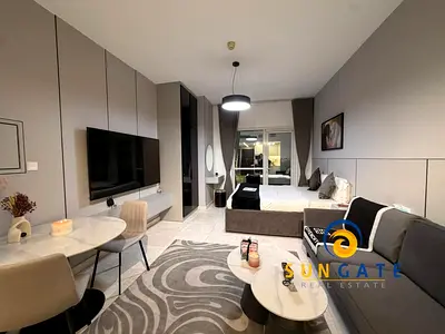 Upgraded | Fully Furnished | Stable views