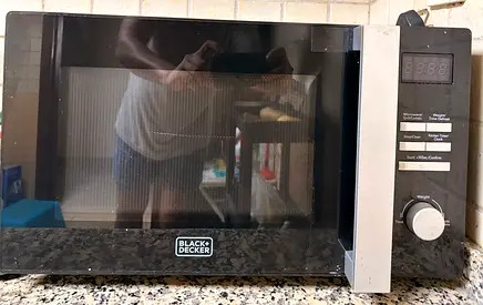Black+Decker Countertop Microwave Oven - Used, Good Working Condition