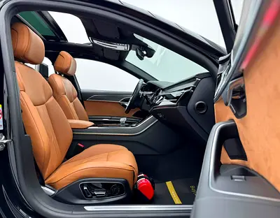 2024 AUDI A8 缩略图 12