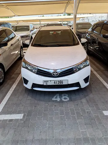Reliable Toyota Corolla 2015 SE - Excellent Condition
