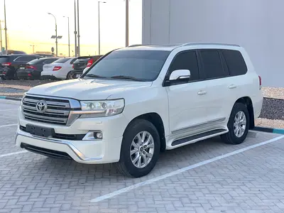 Toyota Land Cruiser GXR 2018 GCC Specs