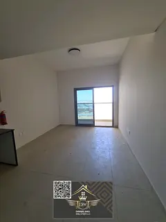 BIG STUDIO IN BRAND NEW BUILDDING WITH SWIMMING POOL JYM