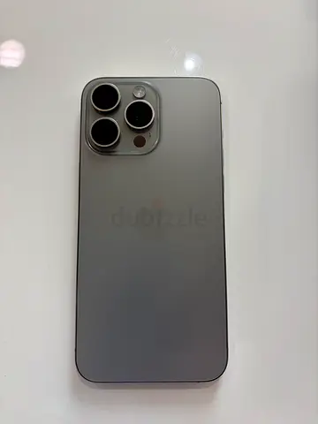 Apple iPhone 15 Pro Max Titanium Grey