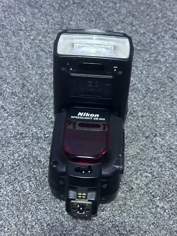 Nikon Speedlight SB-900 External Flash - Good Working Condition