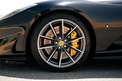 2021 Ferrari 812 GTS — фото 12