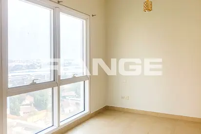 Spacious 1BR Apt. | Close to Metro | Vacant