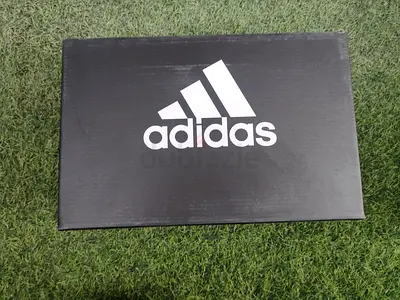 Adidas shoe box (original) - good condition