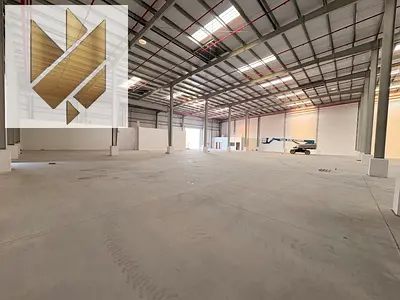 للايجار مستودعات كبيره براند جديد ومجهزه بالكامل