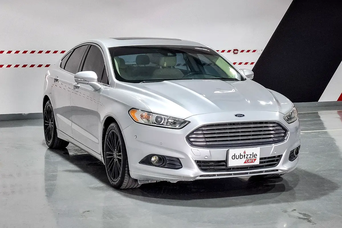 Ford Fusion 2015 — photo 1 of 15