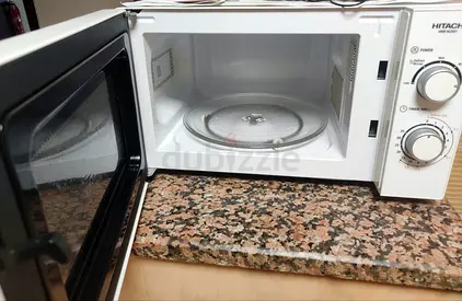 Hitachi Microwave Oven - Compact, Working Condition