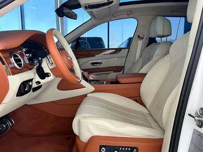 2023 Bentley BENTAYGA — миниатюра 10