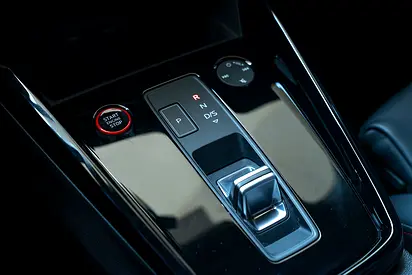 صورة 11 لـ 2024 AUDI RS3