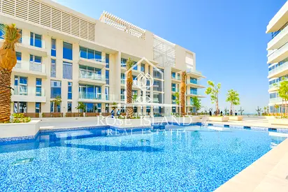 Ready To Move In|Furnished|Upgraded|Beach Access