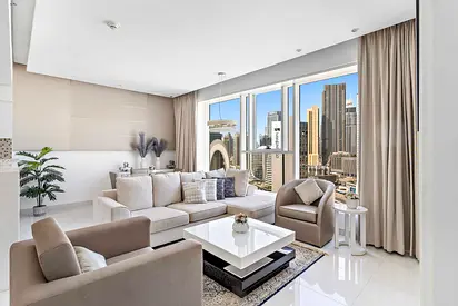 Chic 1BR Apt w/ Sofa Bed, Pool & Burj Khalifa View | Furnished | Flexible term