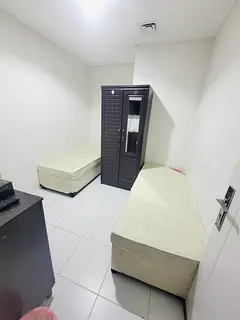 FOR 1 OR 2 BACHELORS(MEN) FULLY FURNISHED PARTITION ROOM LOCATED SAME SIDE BURGER KING
