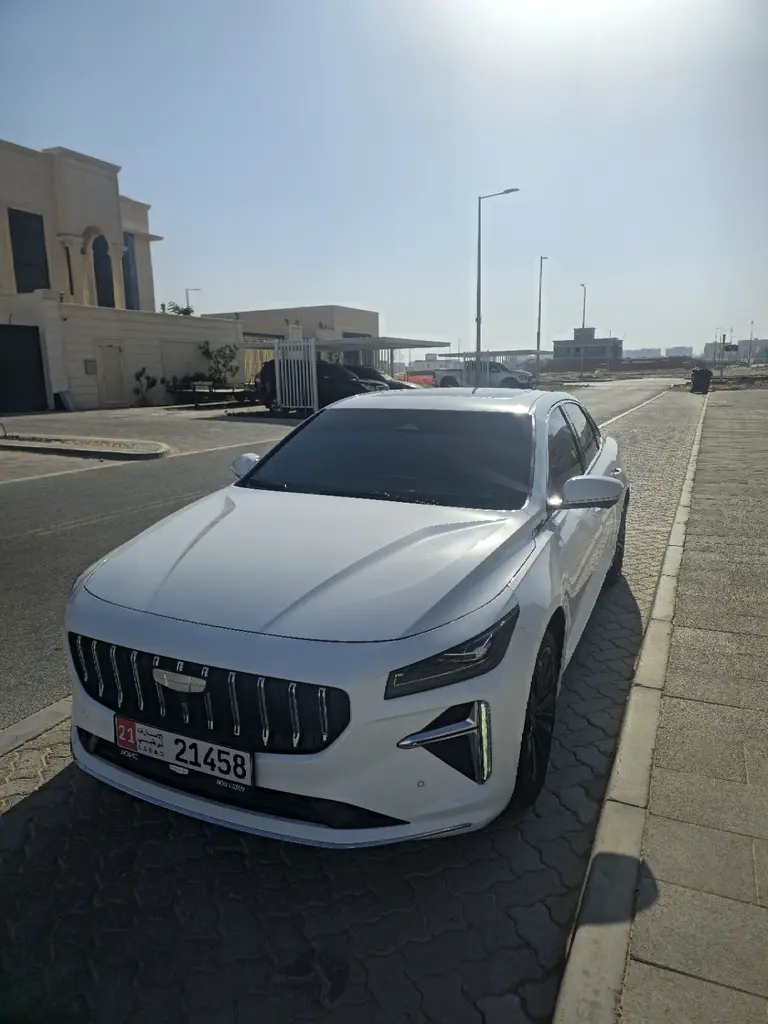 Geely Preface 2026 — photo 1 of 7