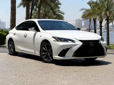 2021 Lexus ES 350 F SPORT - IN GREAT CONDITION