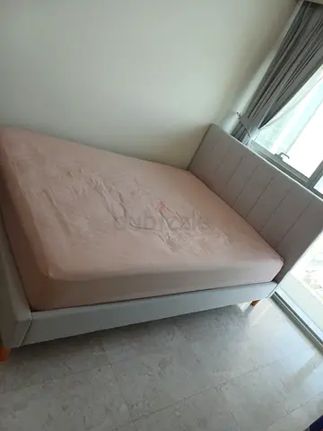 Bed with mattress 150by200cm