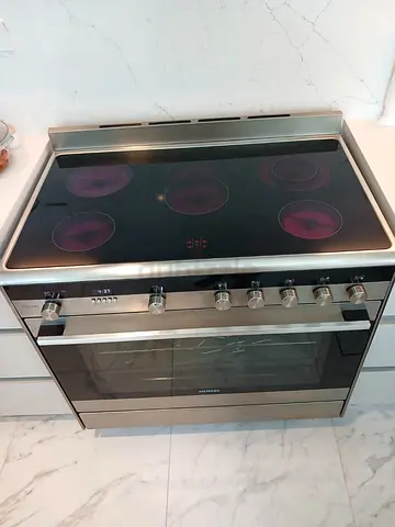 Siemens iQ700 electric ceramic cooker with dual fan 90 cm like new condition