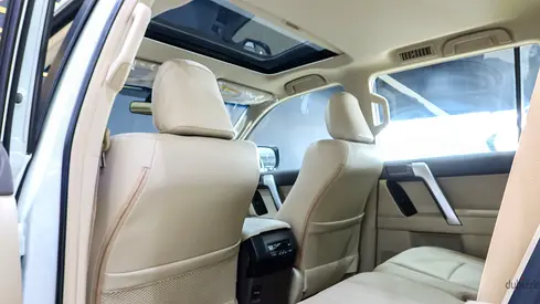 2023 Toyota PRADO — фото 17