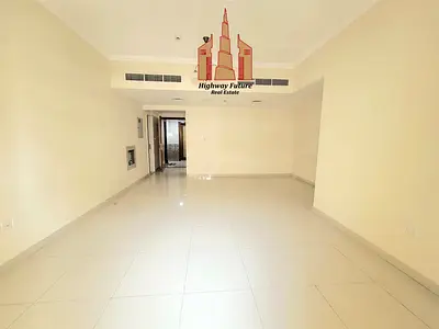 Spacious 3Bhk Apartment With Balcony Closed Kitchen Big Hall